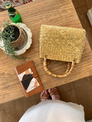 Bolsa de Praia Lilian de Palha com alça em Bambu Maritima Moda Praia 